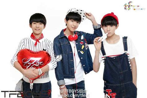  TFBOYS Ünlü Grubunun Çin’de Yıllık Konserinin Sürprizi:  Yeni Albüm mü Yeni Turne mi? 